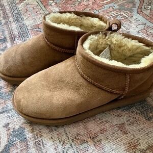 UGG Classic Ultra Mini Chestnut Suede Sheepskin Boots | Womens 7